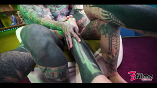 Tattoo lesbian girls cum play with fantasy dildo in pussy anal fun ass to mouth